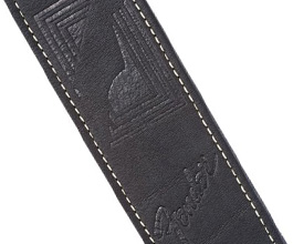 monogrammed-fender-guitar-strap_close-up01