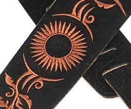 embroidered guitar strap 09 close up